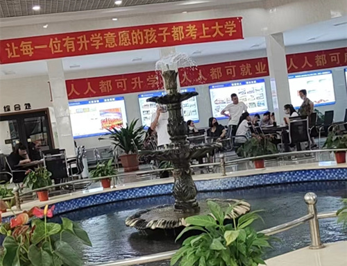 石家莊鐵路中專學校女孩選什么專業