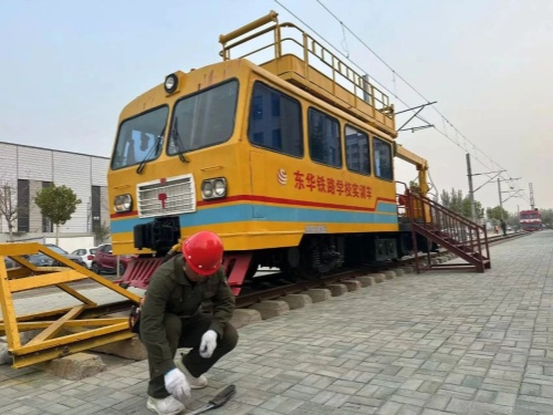 內燃機車司機是不是不好找工作？